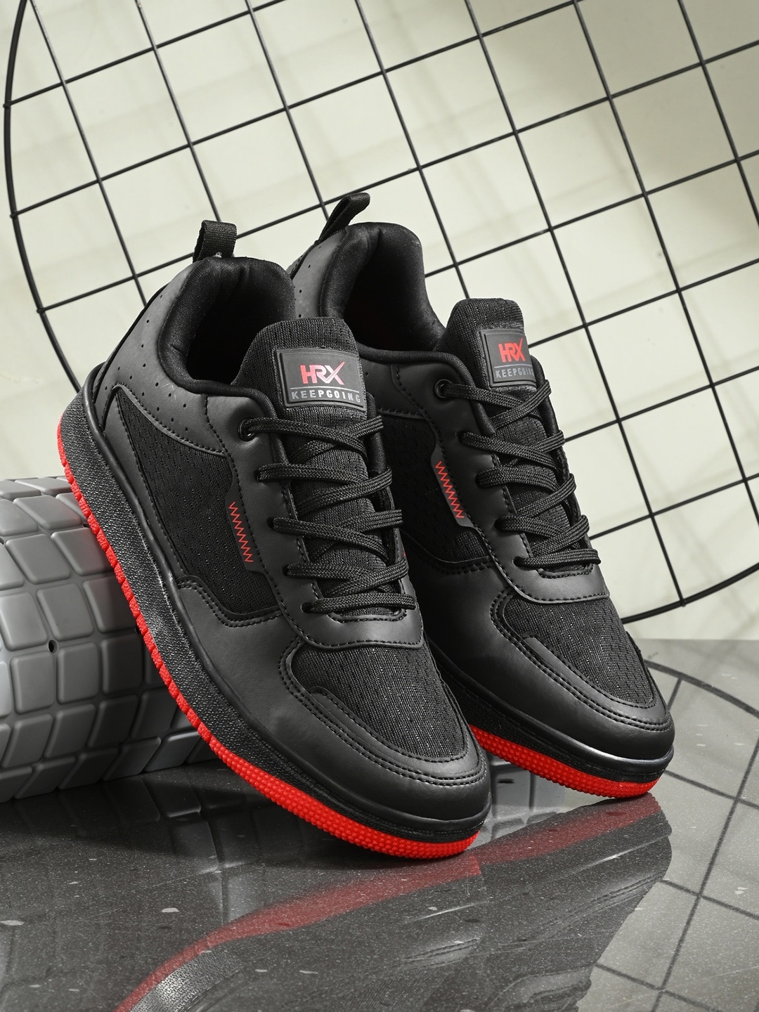 

HRX by Hrithik Roshan Men Black Sneakers