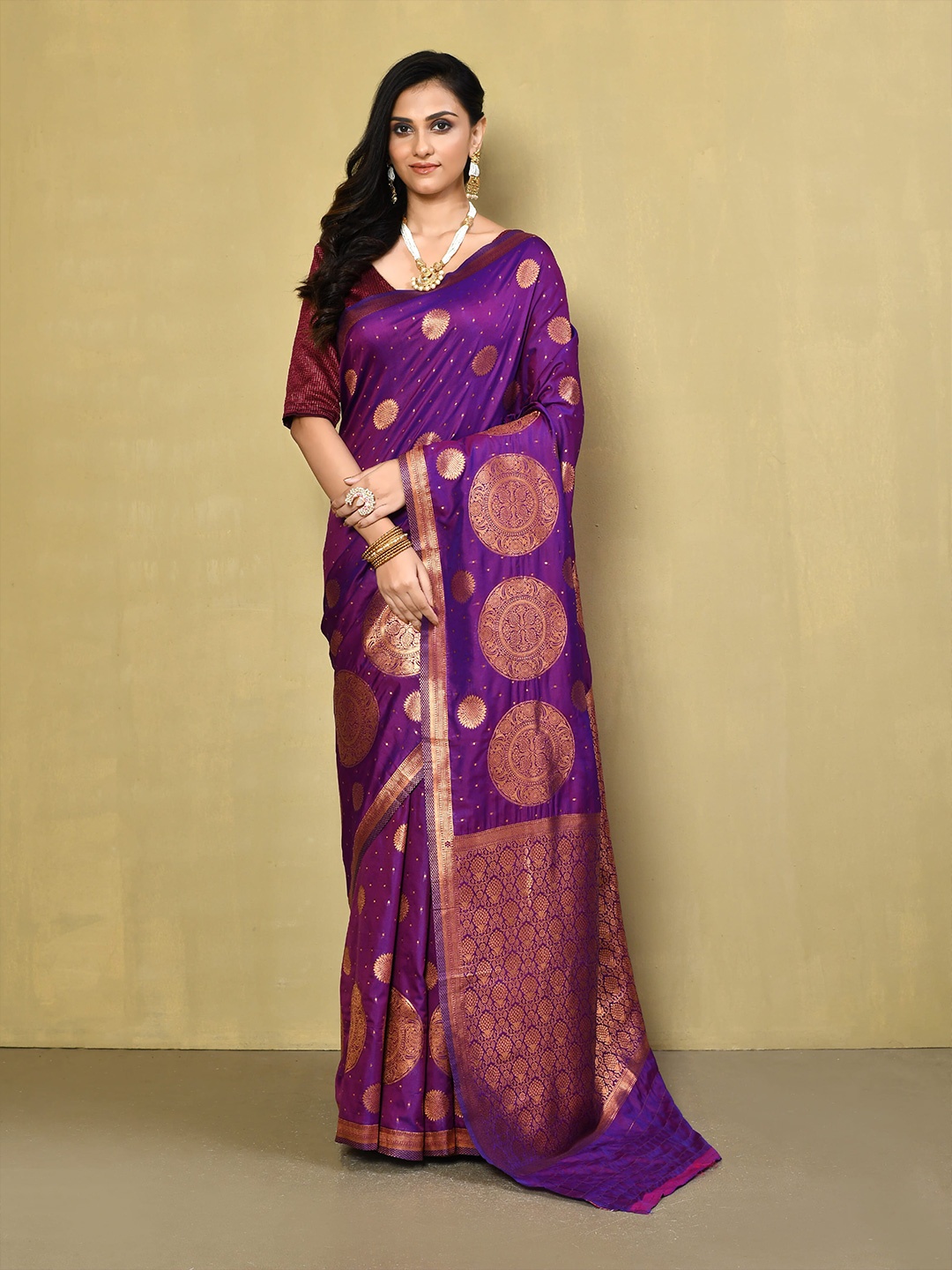 

elora Ethnic Motifs Woven Design Zari Banarasi Saree, Magenta