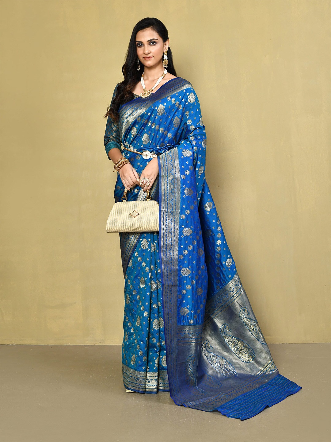 

elora Woven Design Zari Banarasi Saree, Blue