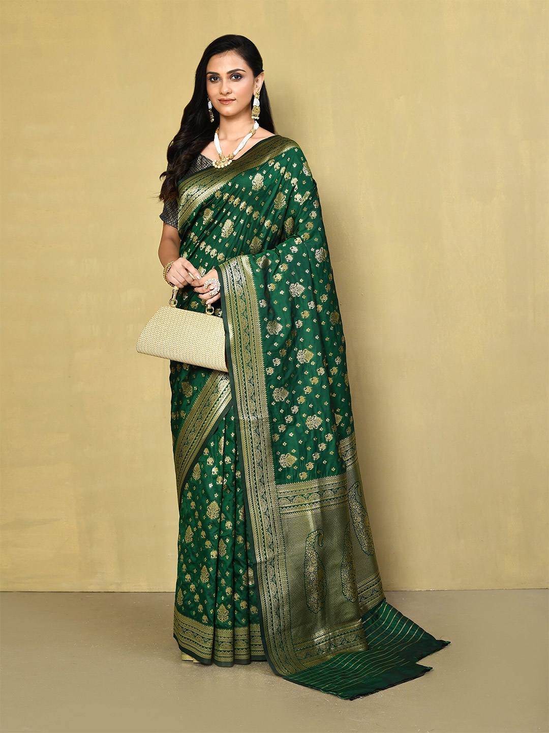 

elora Ethnic Motifs Woven Design Zari Banarasi Saree, Green