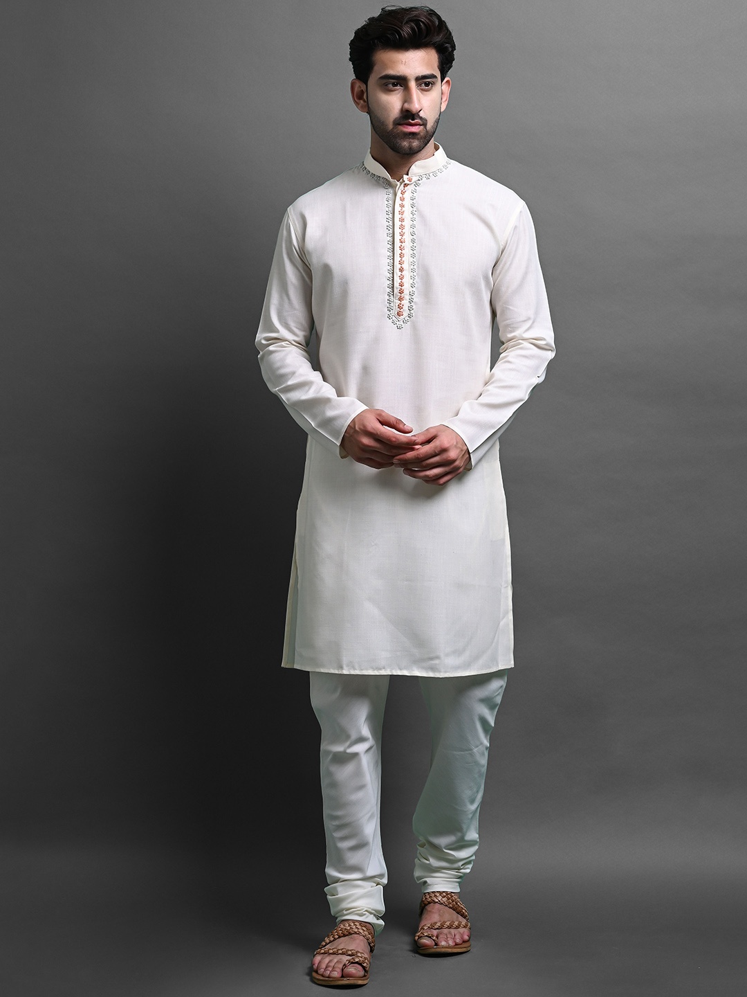 

VESHAM Floral Embroidered Mandarin Collar Kurta with Churidar, Cream