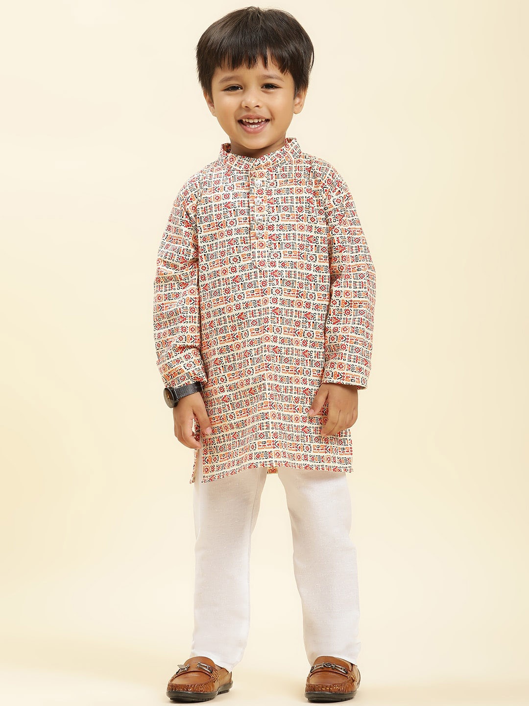 

Stuffie Land Boys Ethnic Motifs Printed Regular Pure Cotton Kurta with Pyjamas, White