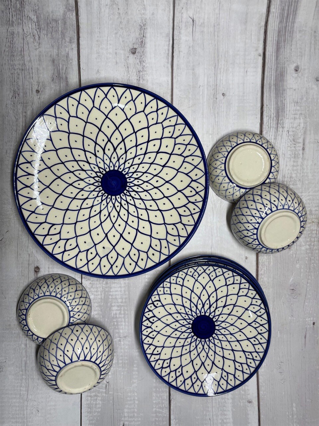 

CasaTrunk Blue & White 4 Pieces Hand Painted Printed Ceramic Glossy Dinner Set
