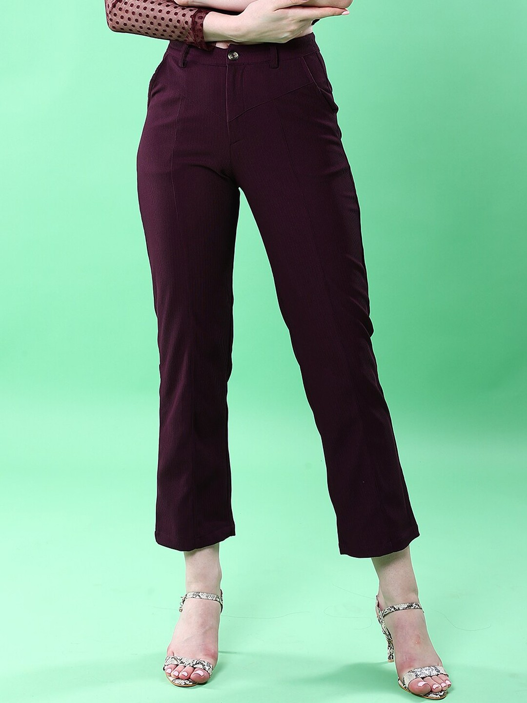 

Freehand by The Indian Garage Co Women Purple Tapered Fit Mid-Rise Cropped Trousers