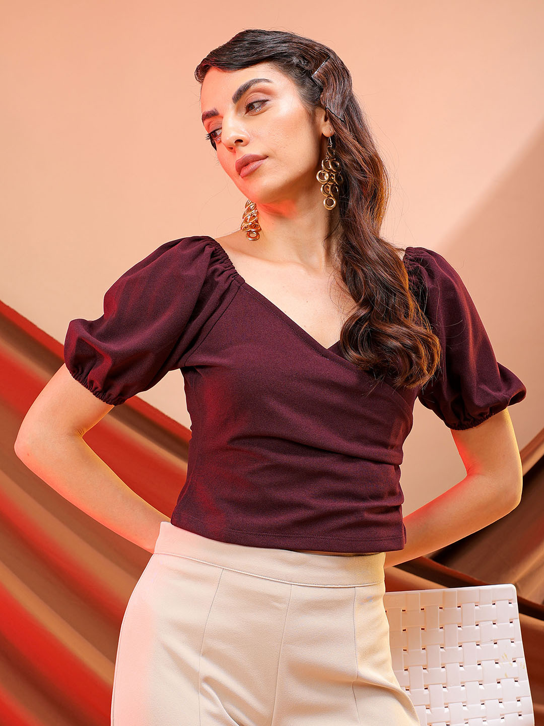 

Freehand by The Indian Garage Co Burgundy V-Neck Puff Sleeve Crop Top