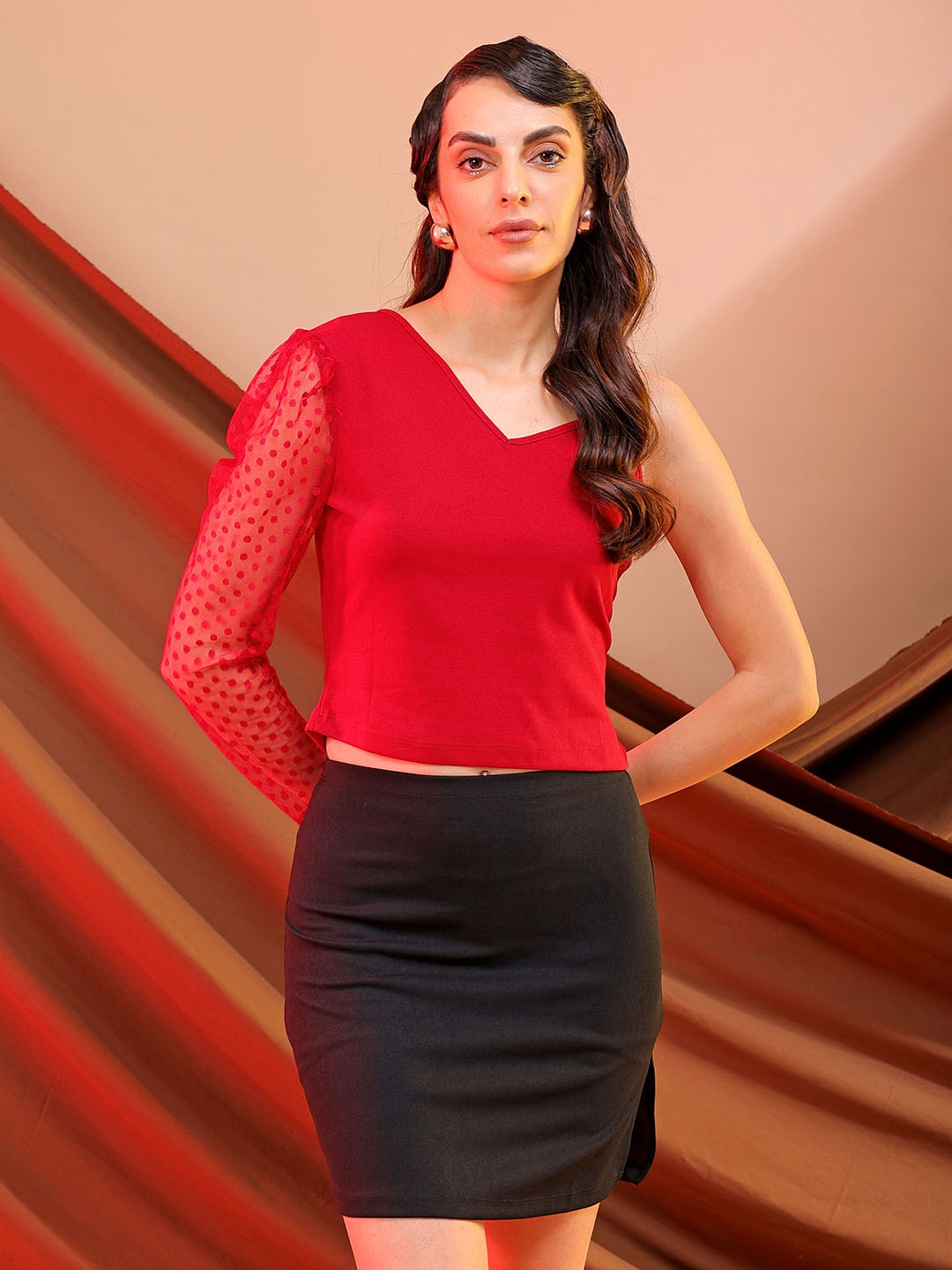

Freehand by The Indian Garage Co Red Shoulder Strapped V-Neck Top With Lace Inserts