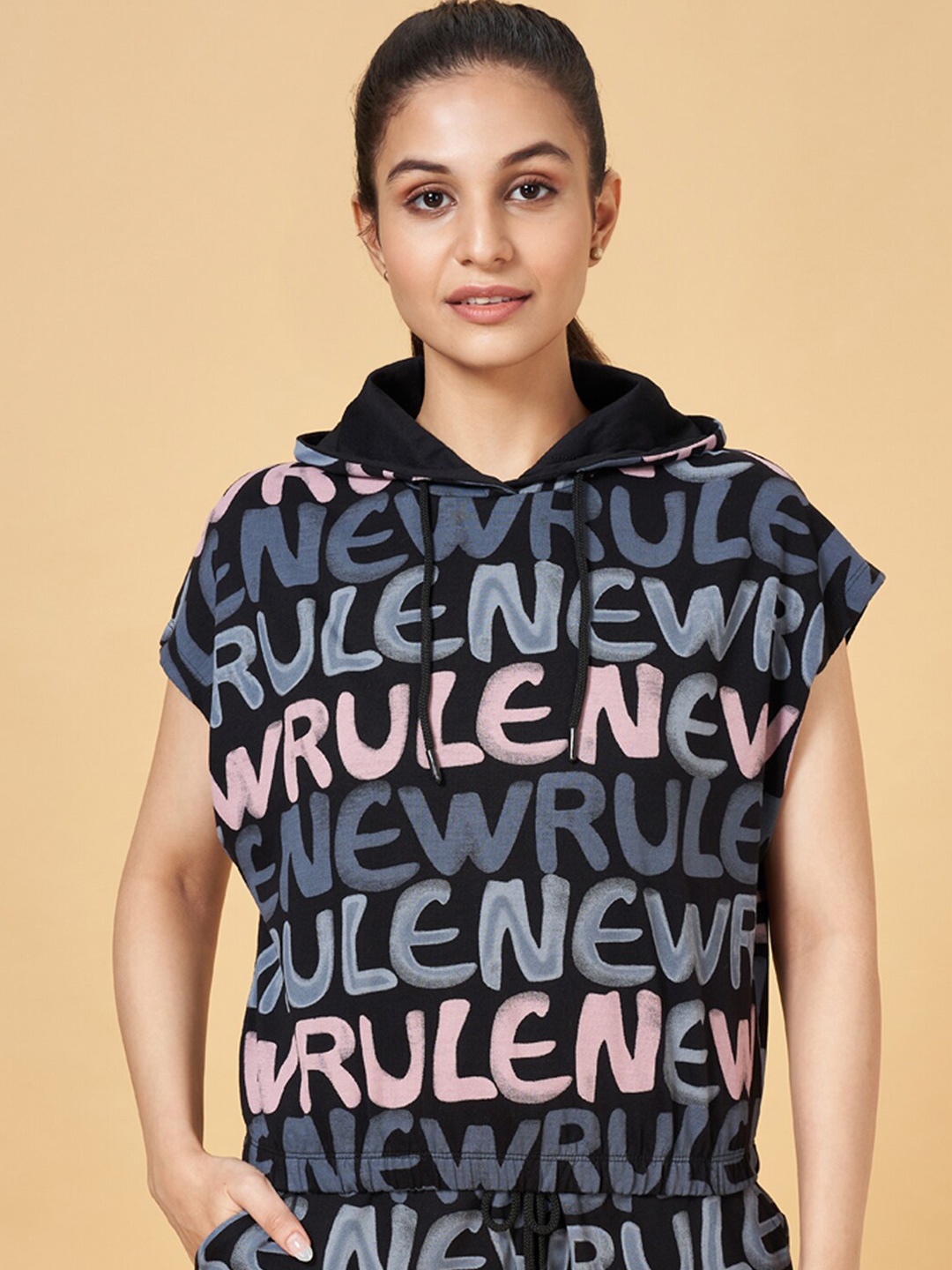 

Ajile by Pantaloons Typography Printed Hooded T-shirt, Black