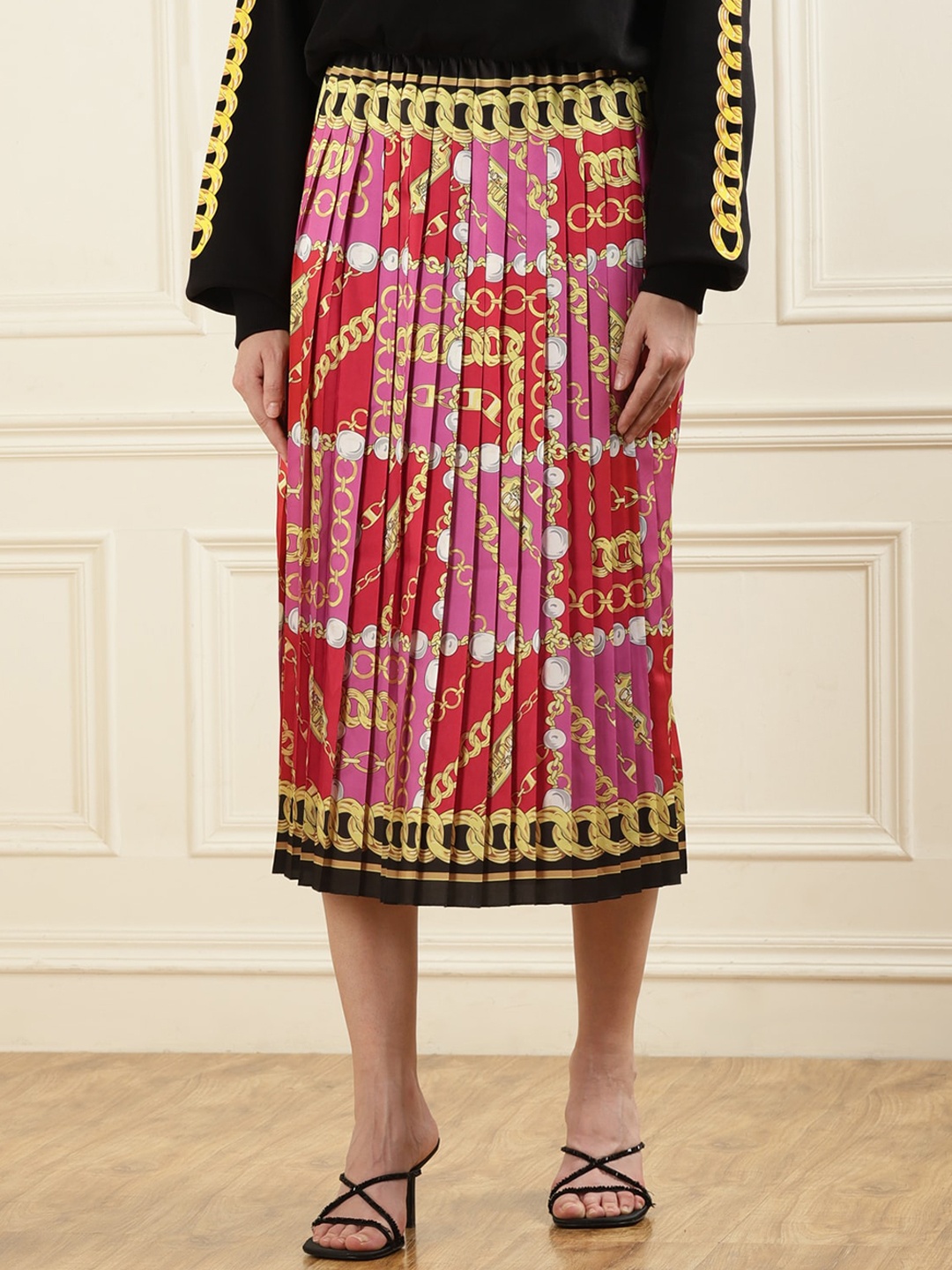 

Versace Jeans Couture Graphic Printed Pleated Midi Skirt, Pink