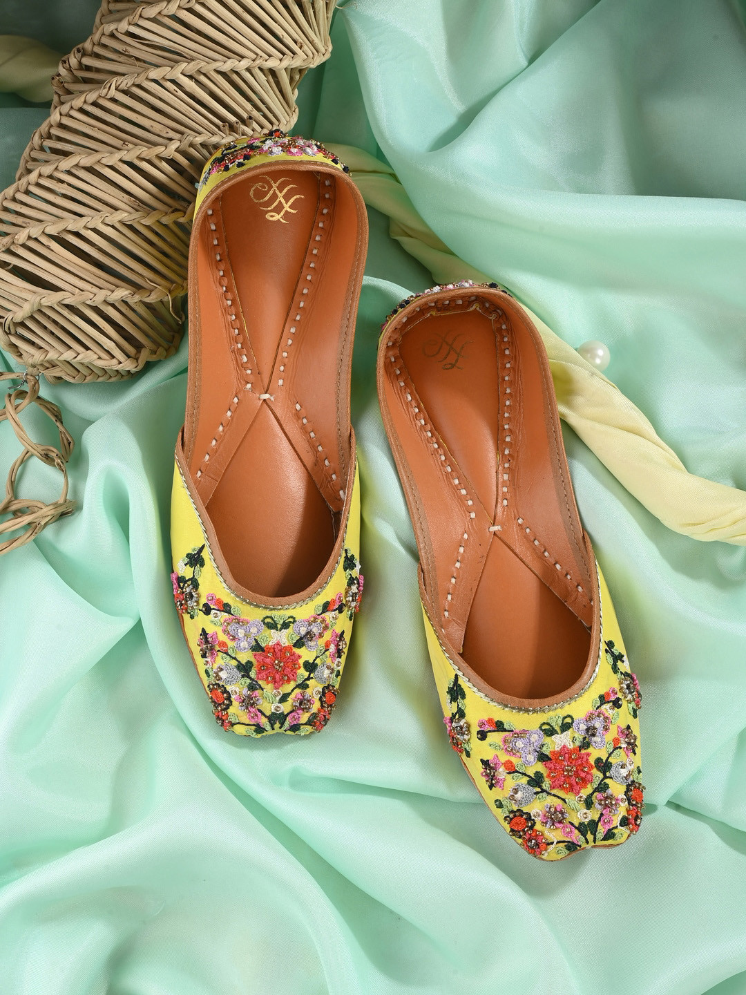 

House of Pataudi Embroidered Ethnic Mojaris, Yellow