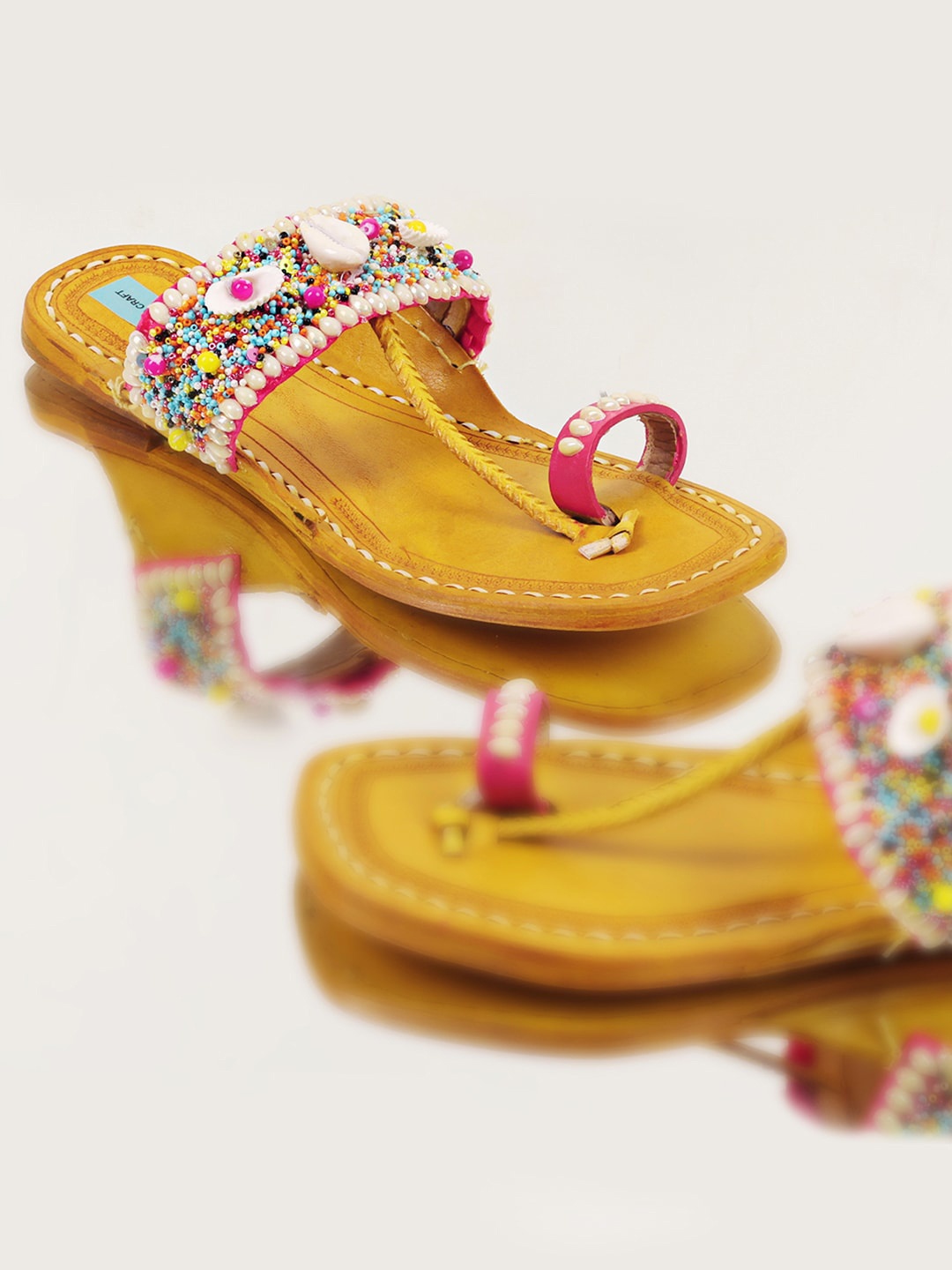 

PehnawaCraft Leather Ethnic One Toe Flats, Pink