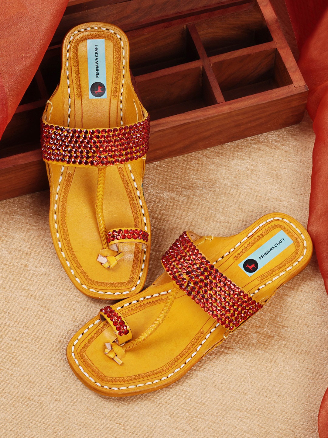

PehnawaCraft Ethnic Embellished T-Strap Flats, Red