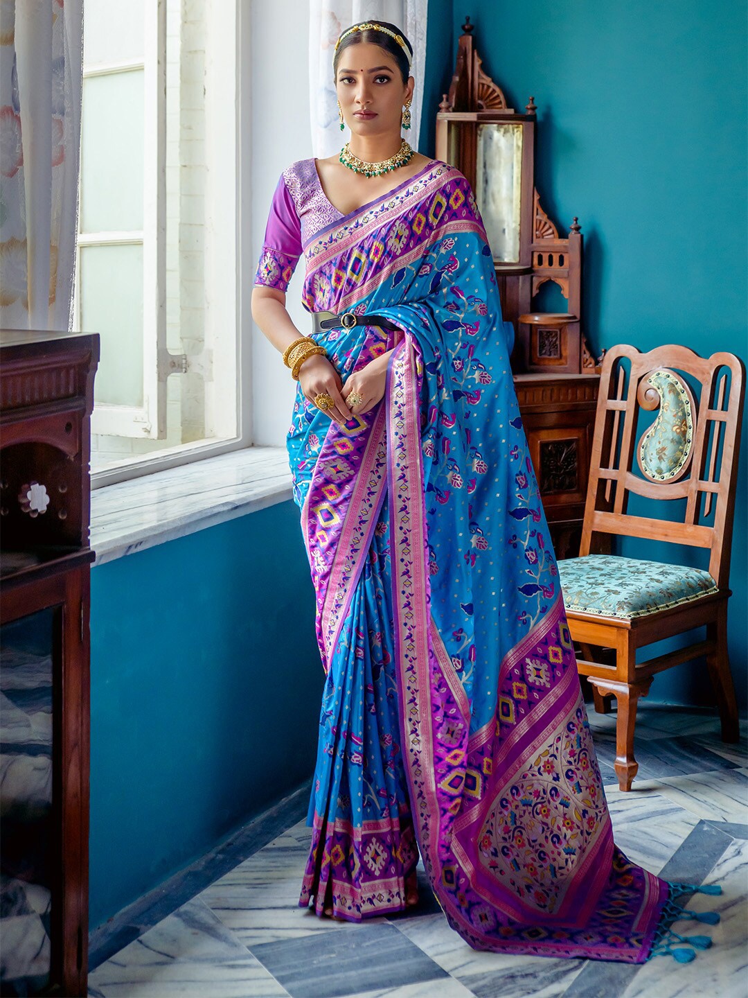 

KARAGIRI Woven Design Zari Silk Blend Paithani Saree, Blue