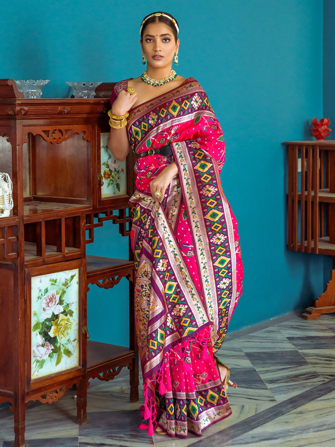

KARAGIRI Ethnic Motifs Woven Design Zari Paithani Saree, Pink