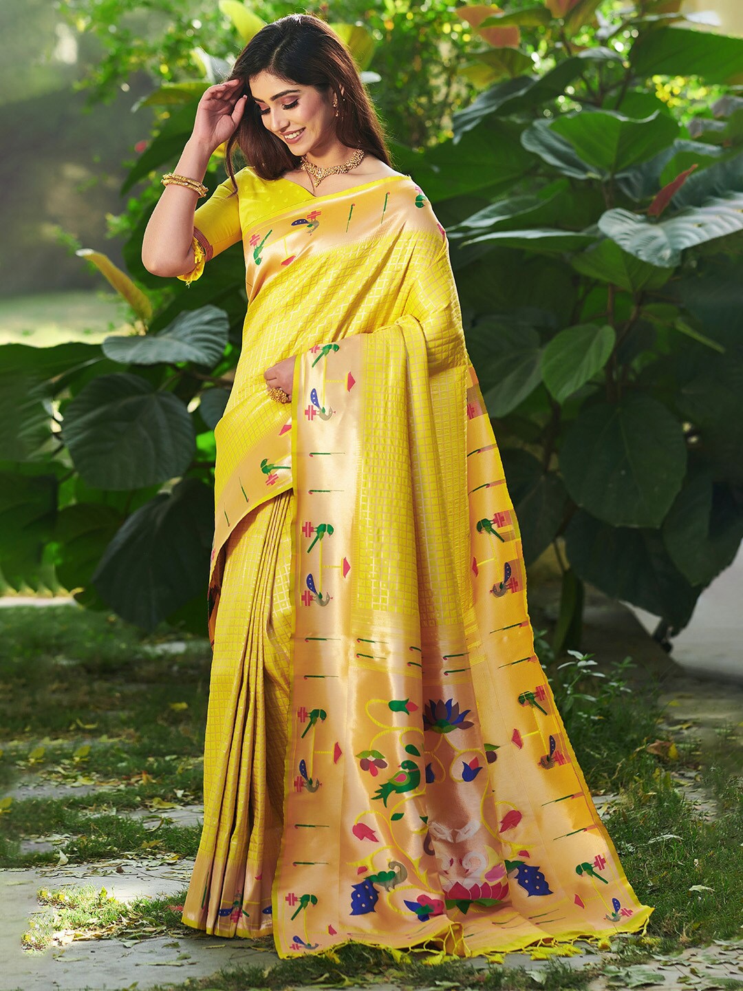 

KARAGIRI Woven Design Zari Paithani Saree, Yellow