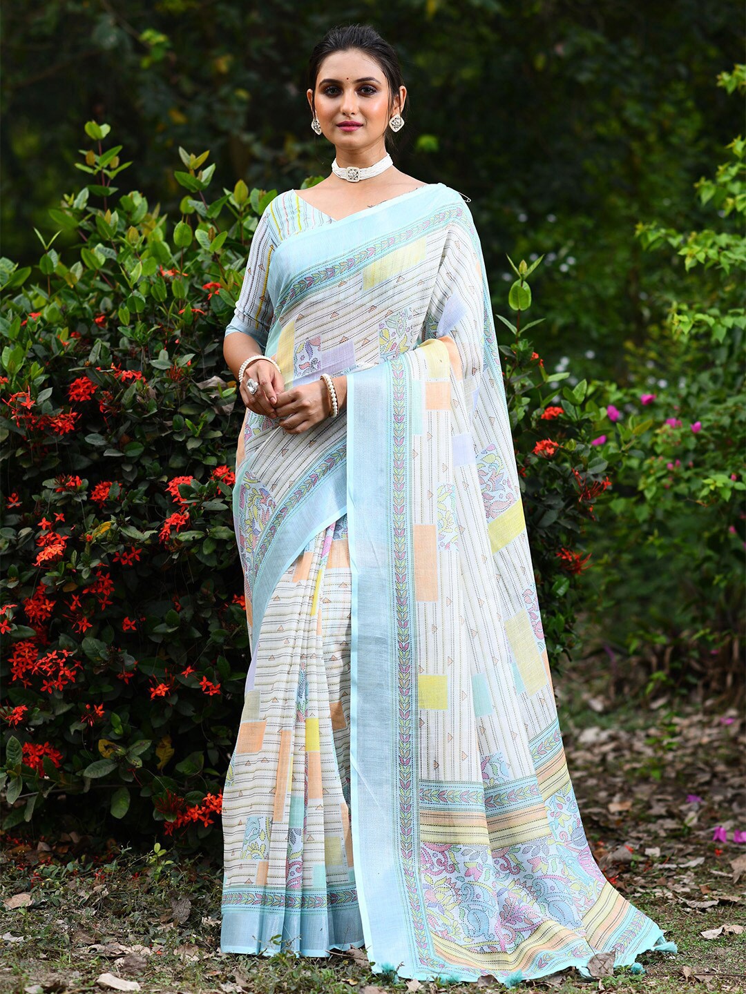 

KARAGIRI Ethnic Motifs Printed Saree, White