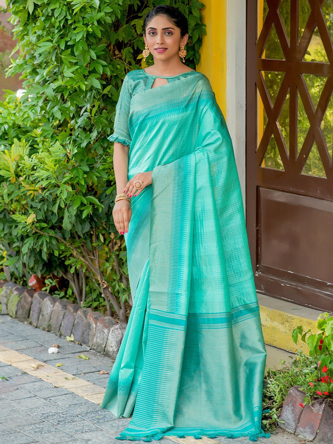 

KARAGIRI Striped Zari Saree, Sea green