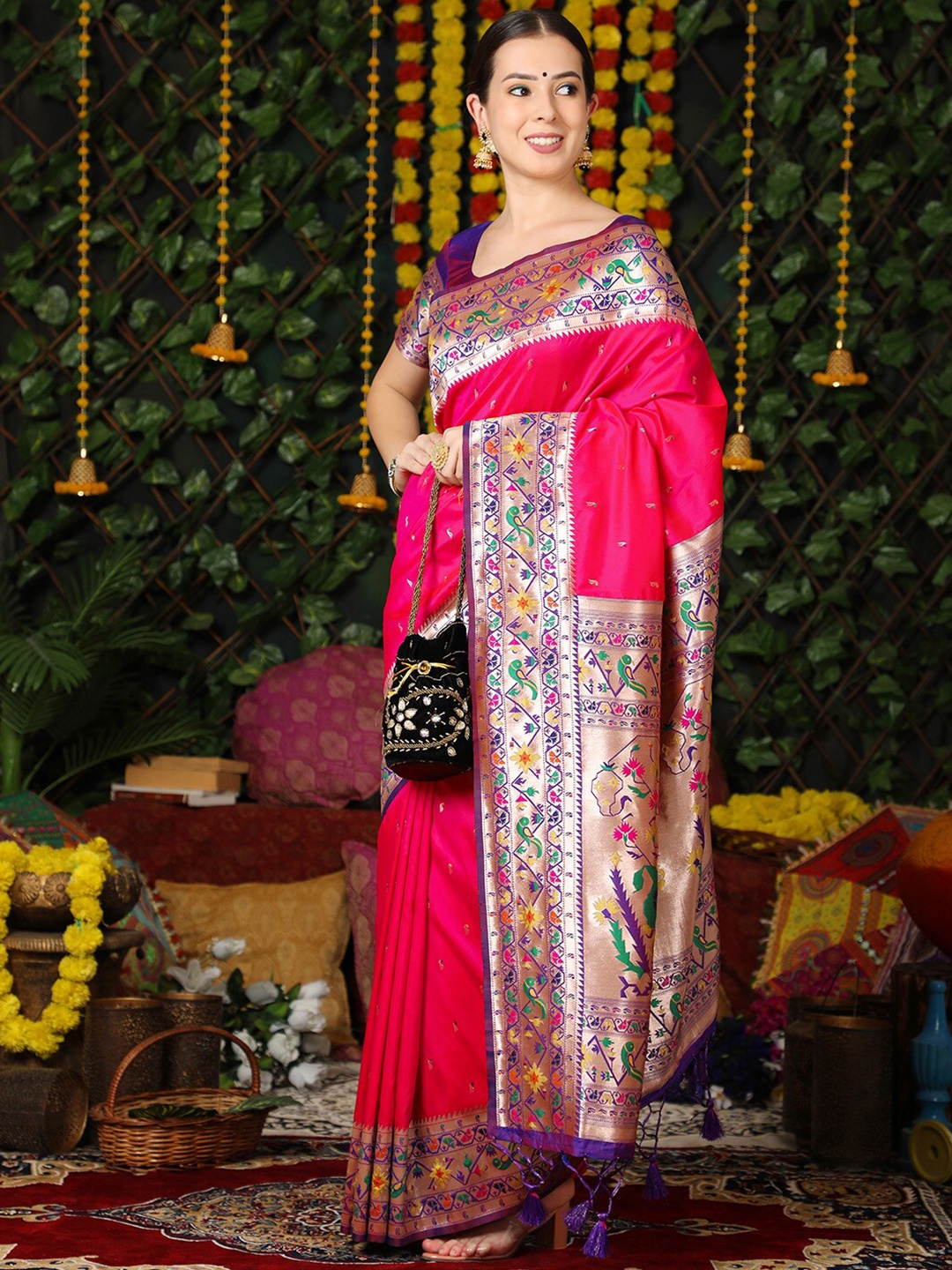 

KARAGIRI Ethnic Motifs Woven Design Zari Paithani Saree, Pink
