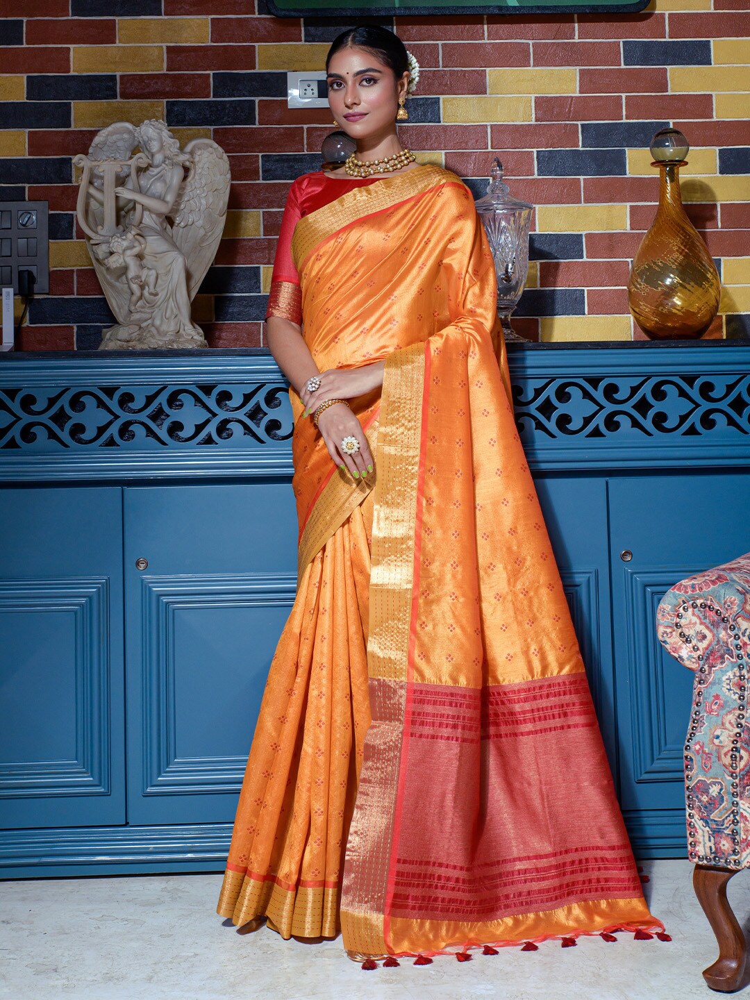 

KARAGIRI Woven Design Zari Saree, Orange