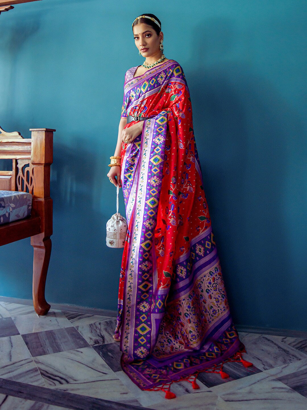 

KARAGIRI Floral Woven Design Zari Paithani Saree, Red