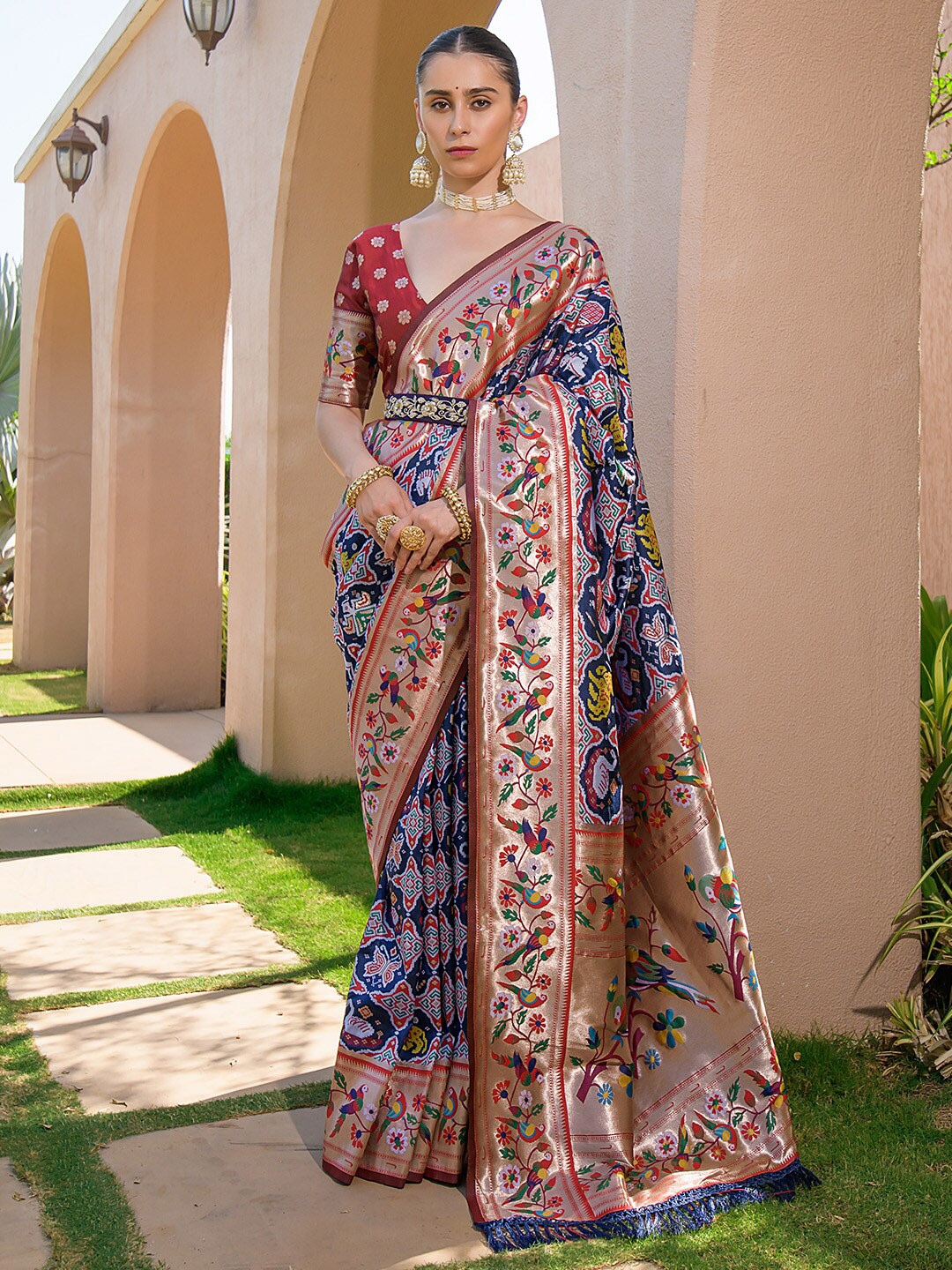 

KARAGIRI Ethnic Motifs Woven Design Zari Detail Paithani Saree, Navy blue