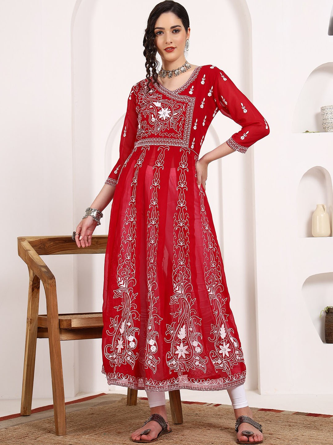 

HERE&NOW Ethnic Motifs Embroidered V-Neck Anarkali Kurta, Red