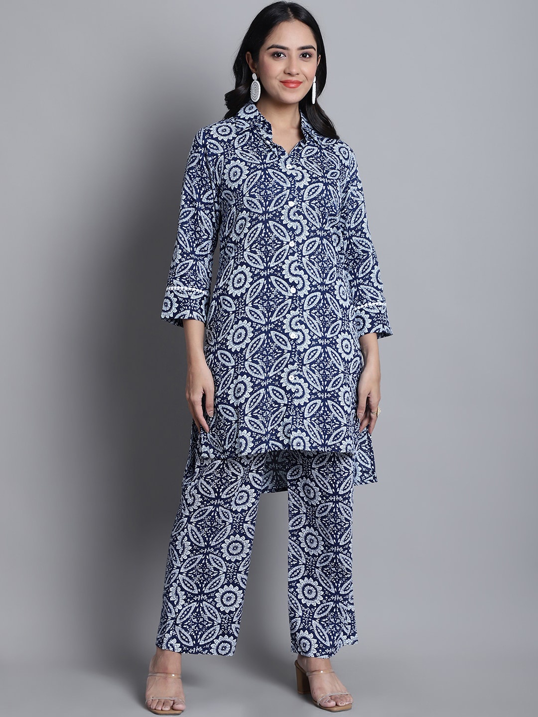 

Kamayra Ethnic Motifs Printed Shirt Collar Pure Cotton Straight Fusion Kurta with Palazzos, Navy blue