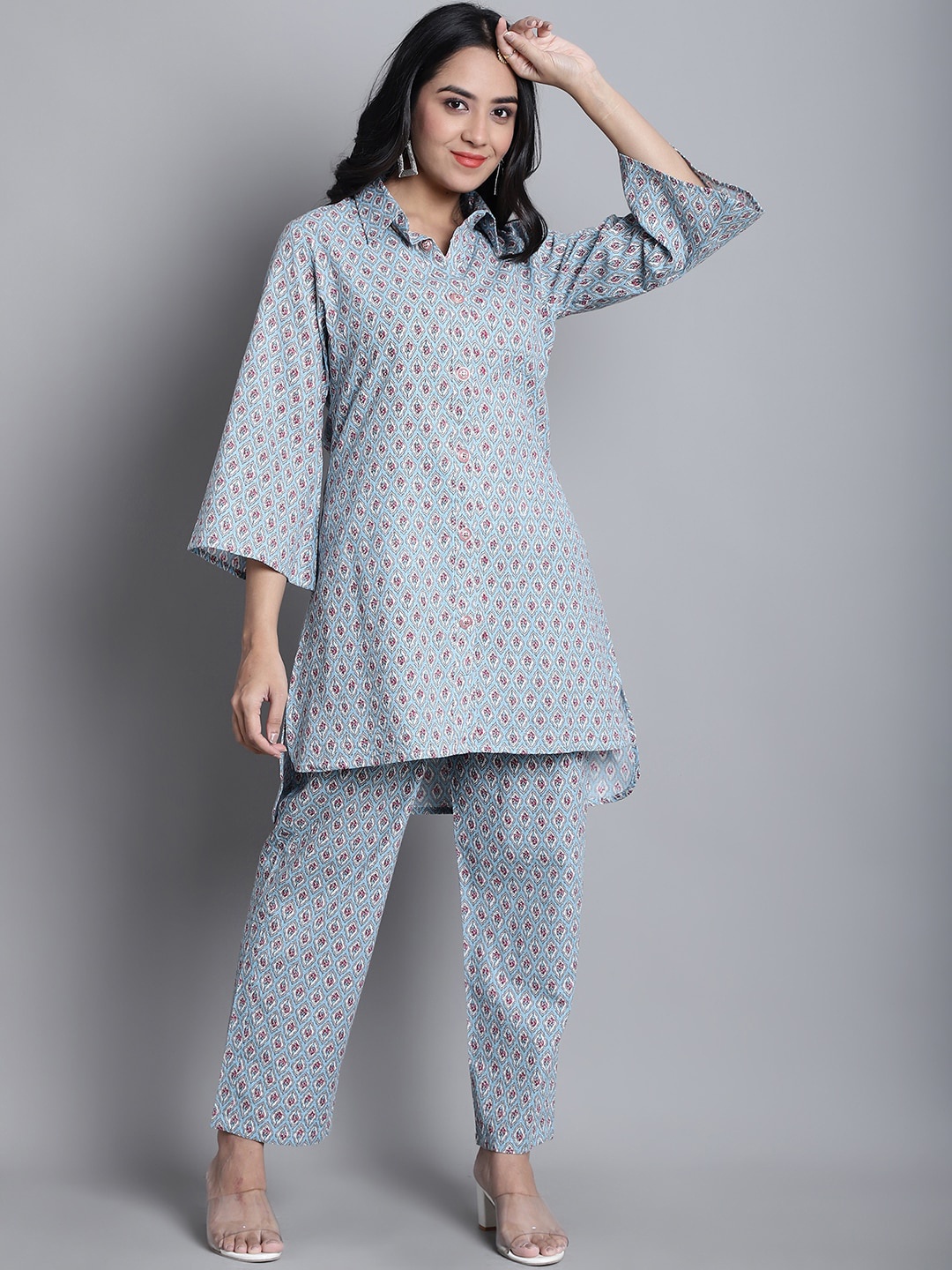 

Kamayra Floral Printed Shirt Collar Pure Cotton Kurta with Trousers, Blue
