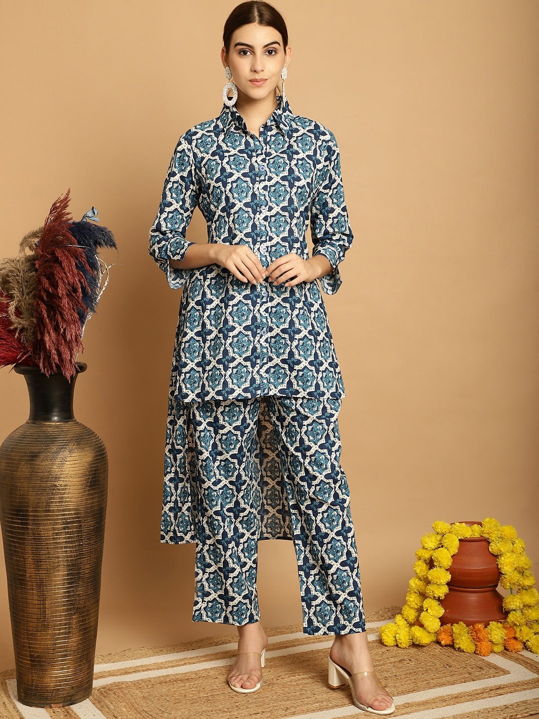 

Kamayra Ethnic Motifs Printed Pure Cotton Fusion A Line Kurta With Palazzos, Blue
