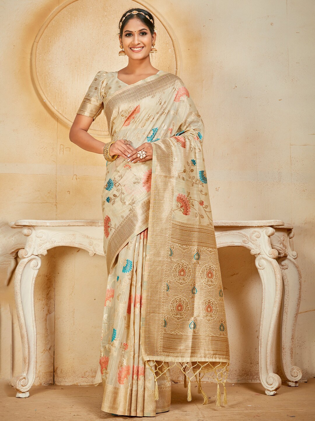 

KARAGIRI Floral Woven Design Zari Banarasi Saree, White