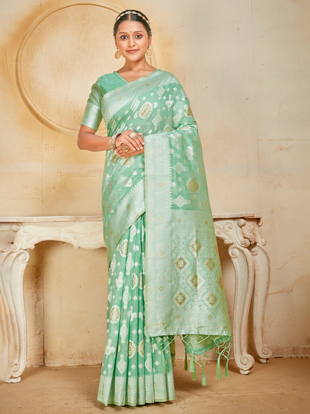 

KARAGIRI Woven Design Zari Banarasi Saree, Green