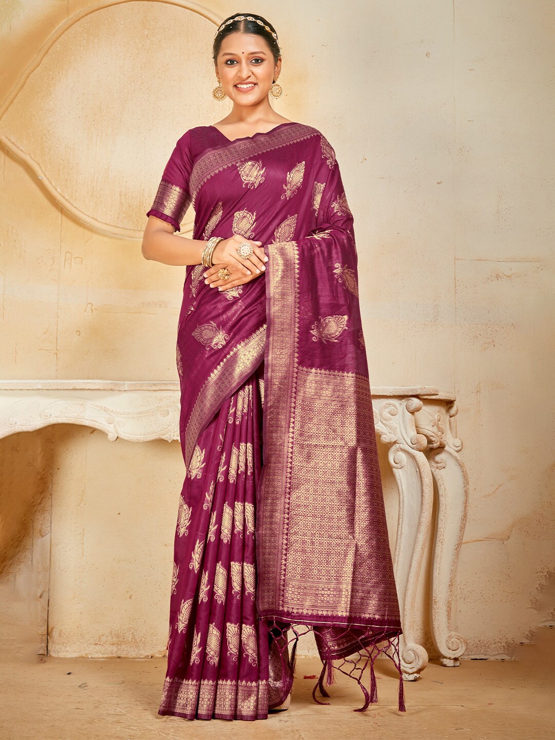 

KARAGIRI Woven Design Zari Banarasi Saree, Burgundy