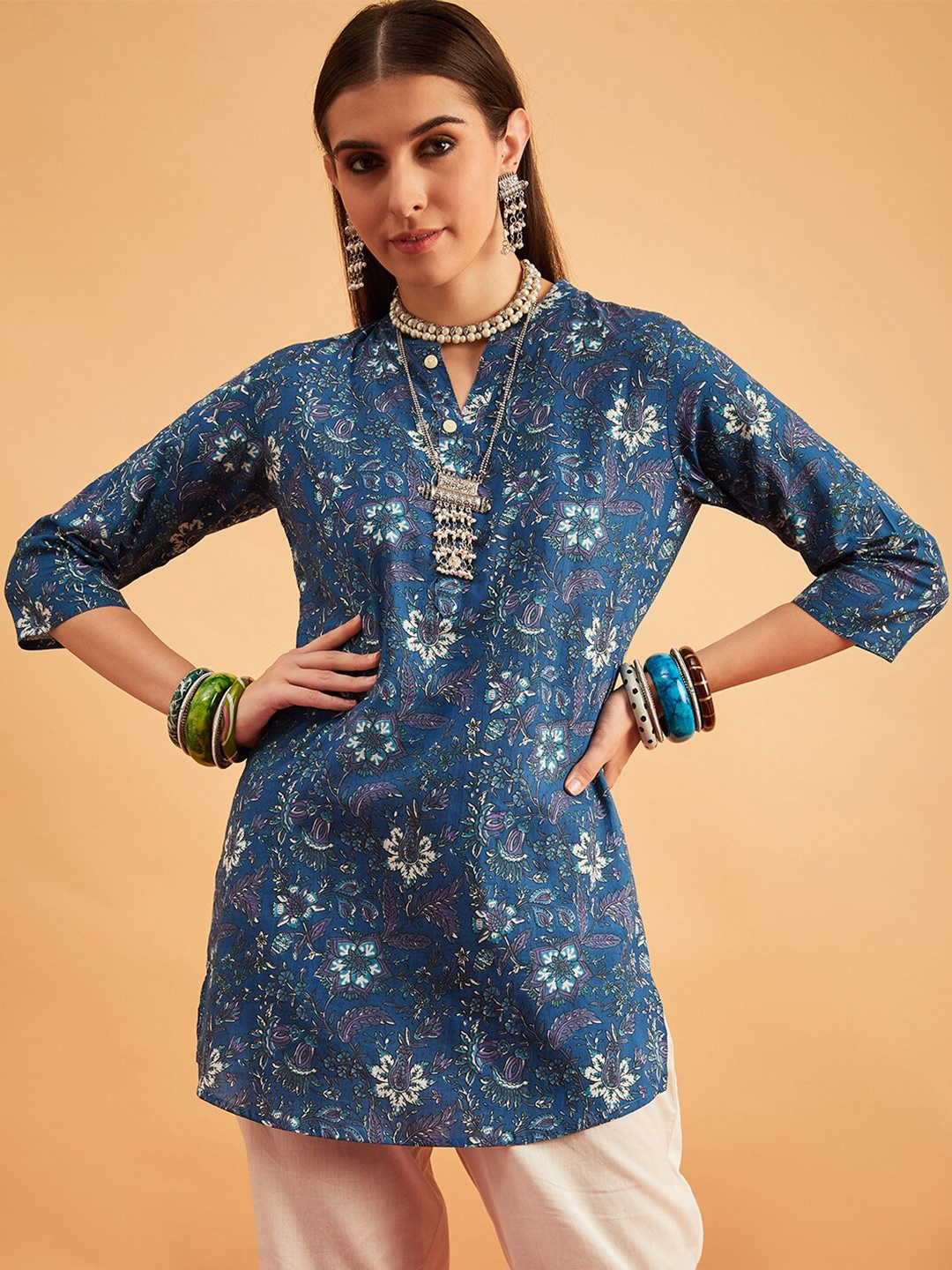 

Sangria Printed Staright Kurtis, Blue