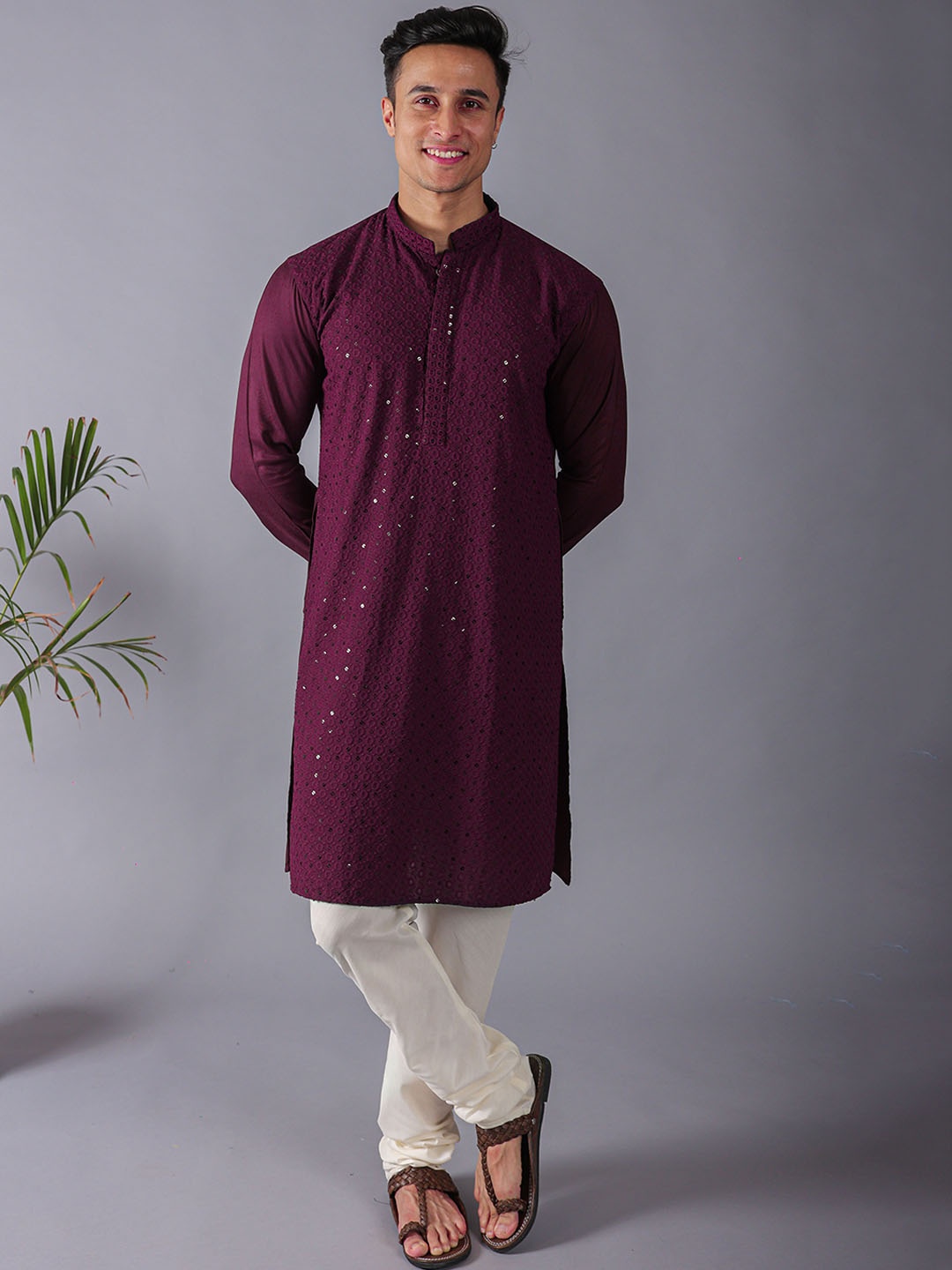 

VESHAM Ethnic Motifs Embroidered Sequinned Mandarin Collar Kurta With Churidar, Burgundy