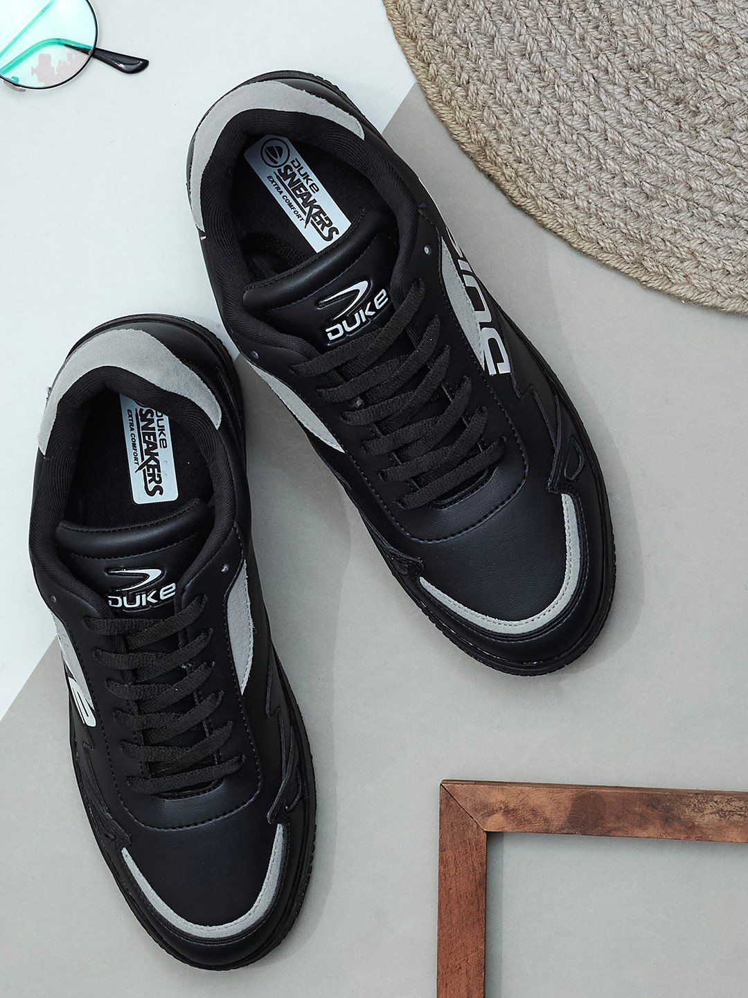 

Duke Men Round Toe Lace-Up Sneakers, Black