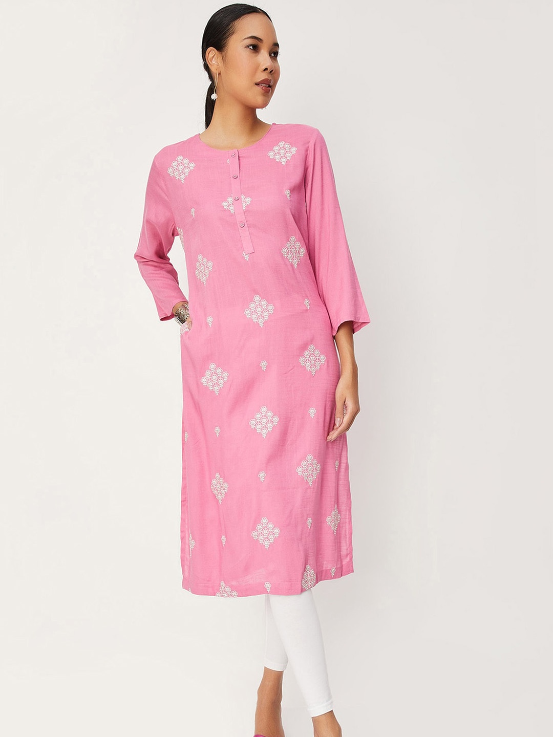 

max Floral Embroidered Kurta, Pink