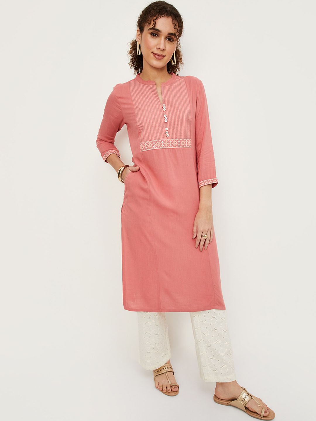 

max Thread Work Mandarin Collar Kurta, Orange