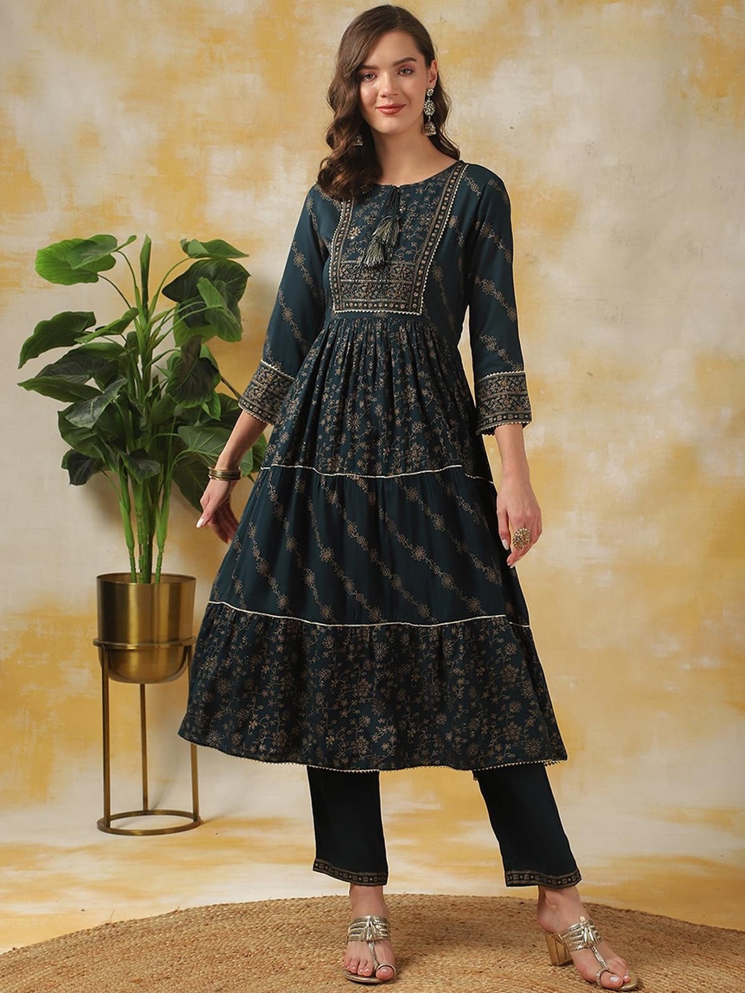 

Rangita Ethnic Motifs Printed Regular Gotta Patti Kurti with Trousers, Teal