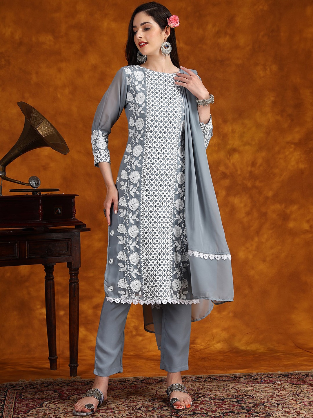 

HERE&NOW Floral Embroidered Thread Work Kurta with Trousers & Dupatta, Grey
