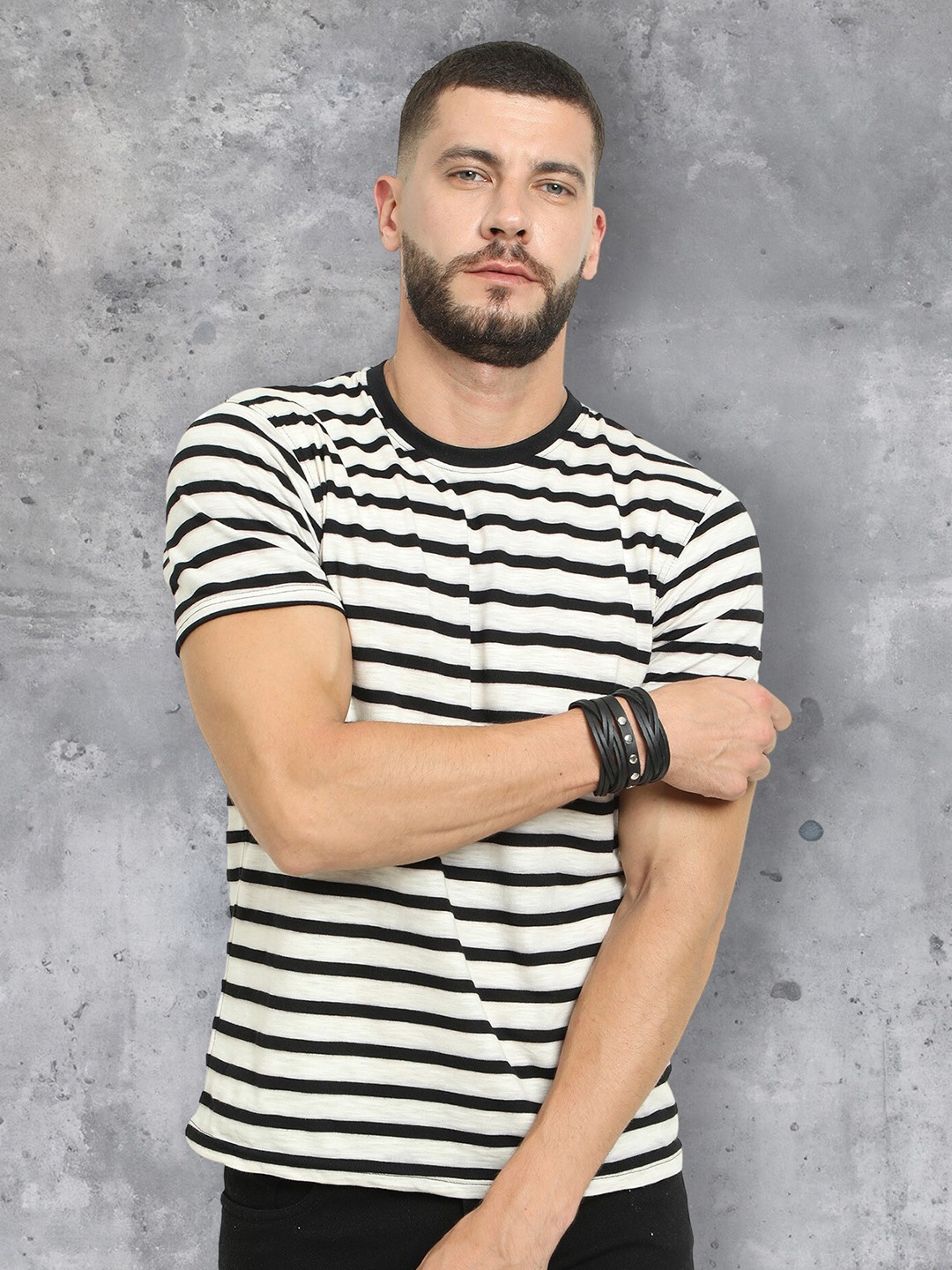 

fanideaz Striped Round Neck T-shirt, Black