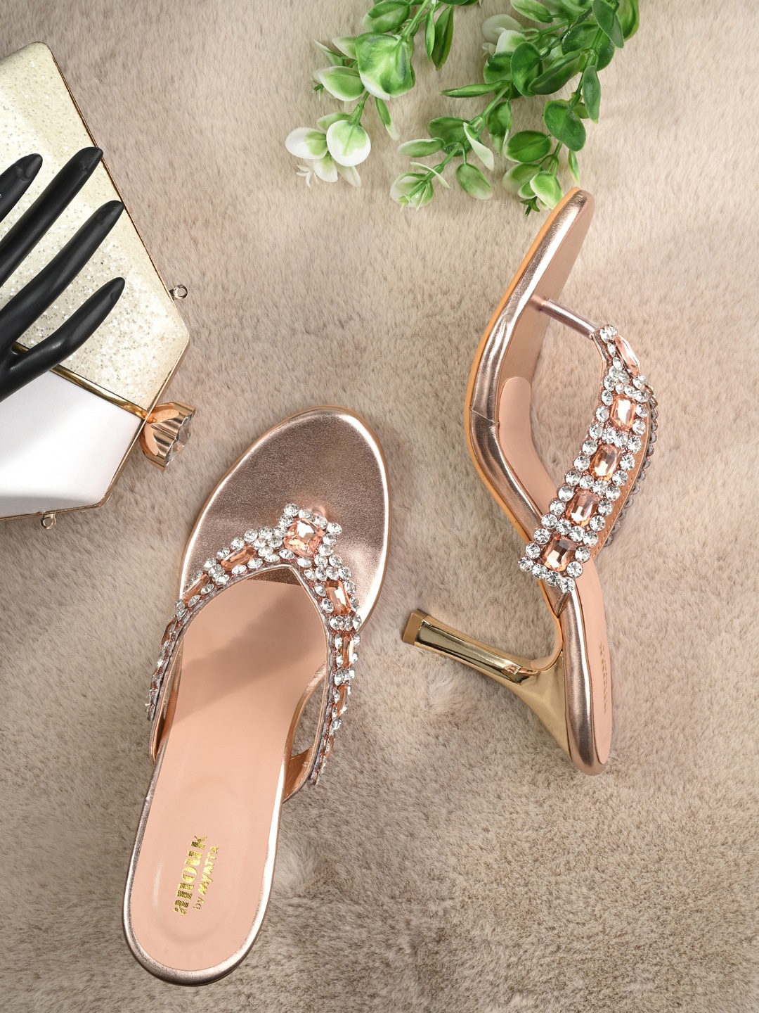 

Anouk Gold-Toned Embellished Party Slim Heels