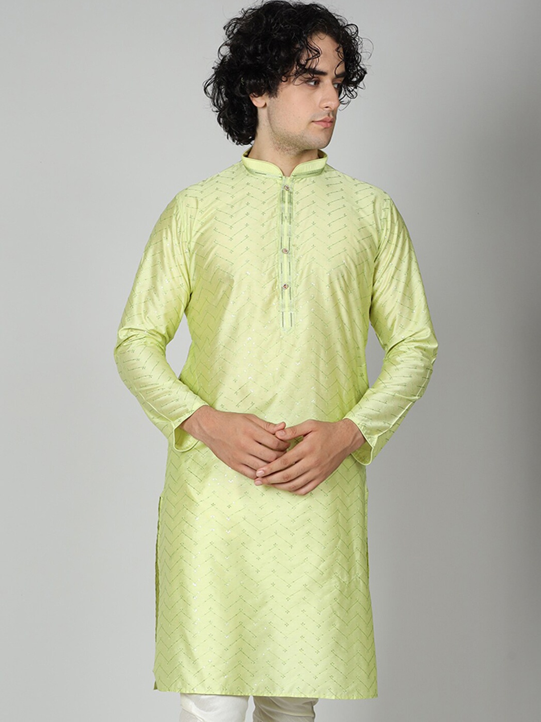 

MAAHI FABS Floral Embroidered Mandarin Collar Jacquard Weave Silk Straight Kurta, Green