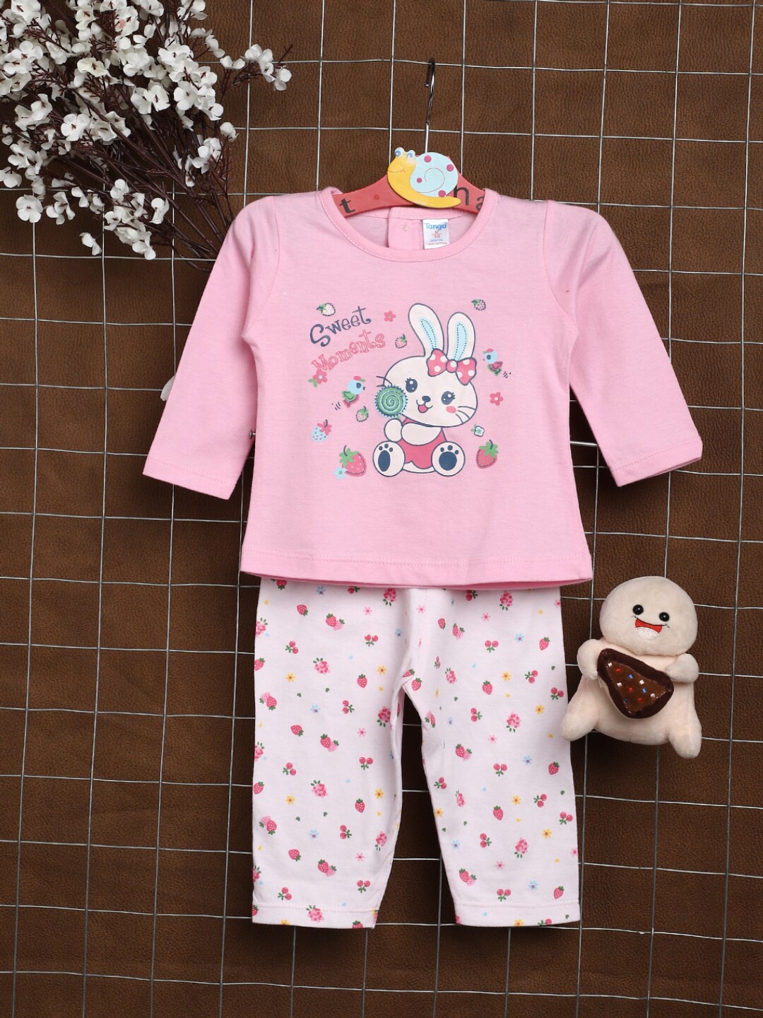 

V-Mart Unisex Printed Pure Cotton Clothing Set, Pink