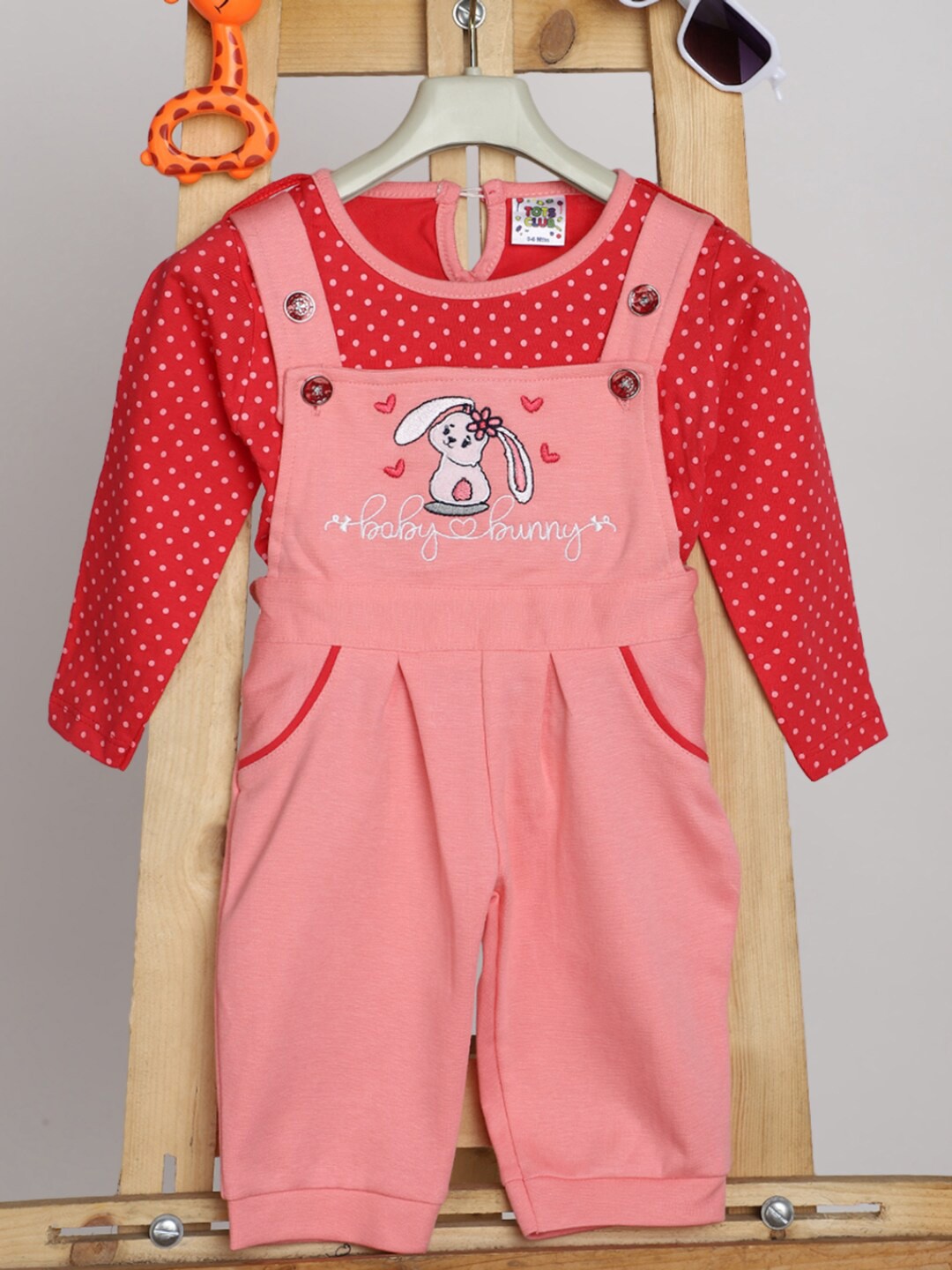 

V-Mart Infants Kids Polka Dot Printed Cotton T-shirt With Dungarees, Orange