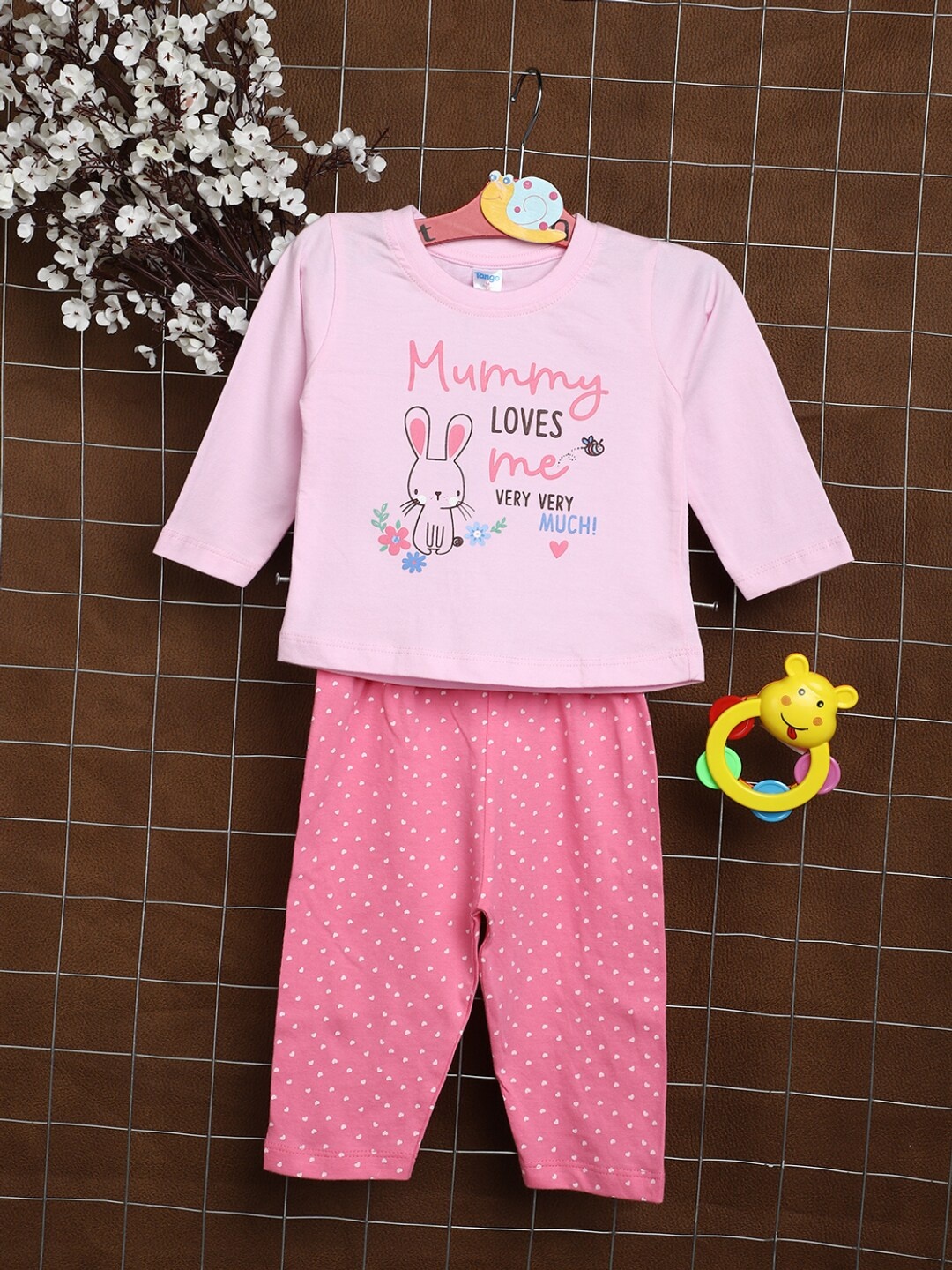 

V-Mart Infants Printed Pure Cotton T-shirt with Trouser, Pink