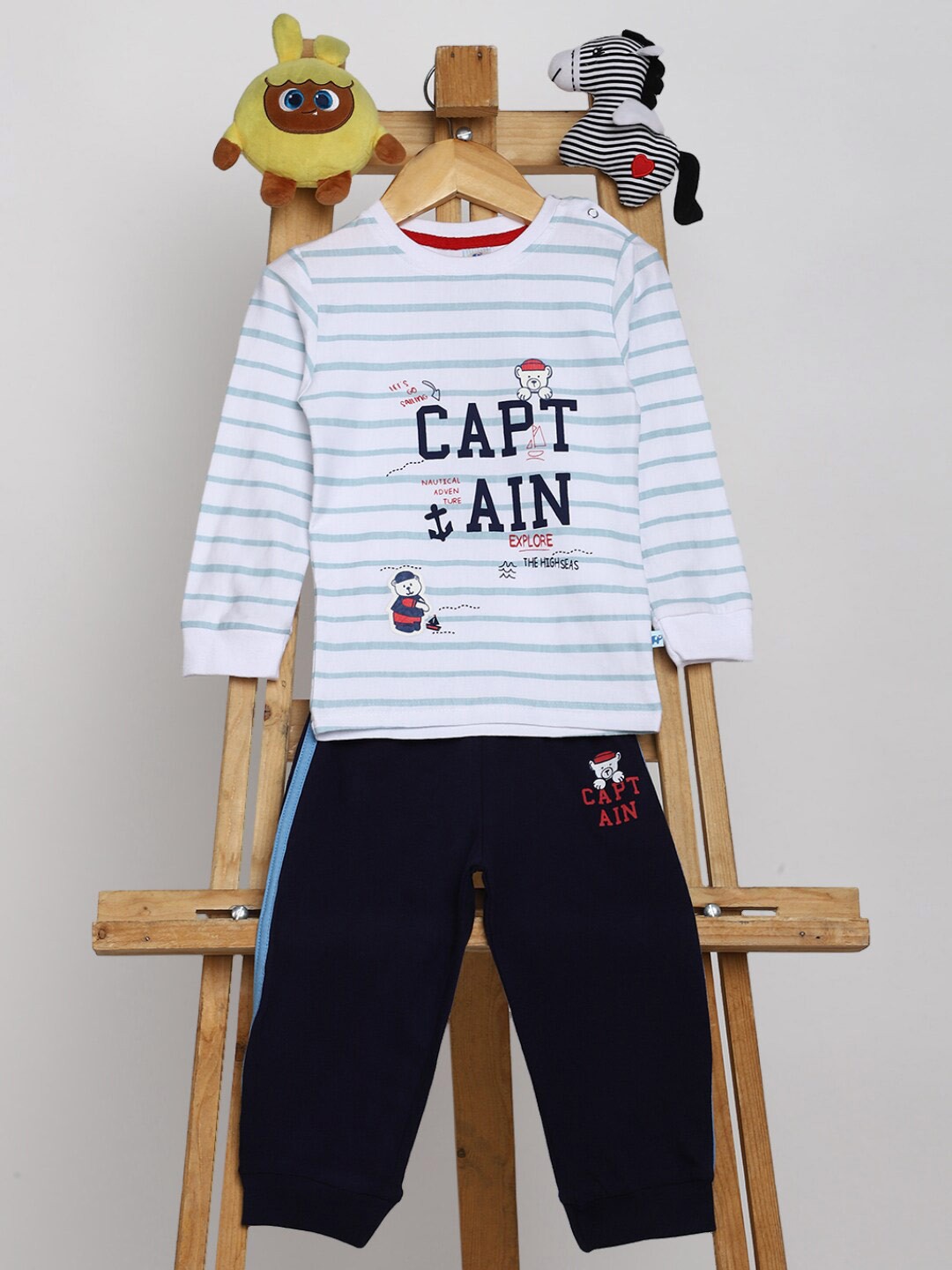 

V-Mart Kids Printed Pure Cotton T-shirt With Trousers, White