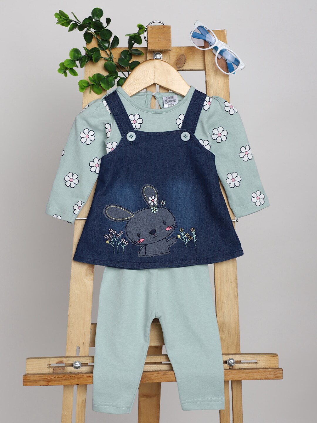 

V-Mart Kids Printed Pure Cotton Top With Trousers, Green
