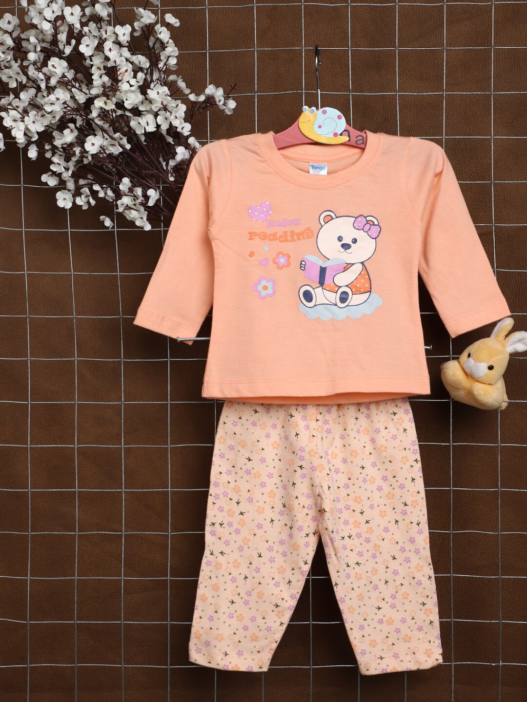 

V-Mart Infants Kids Printed Pure Cotton Top With Leggings, Orange