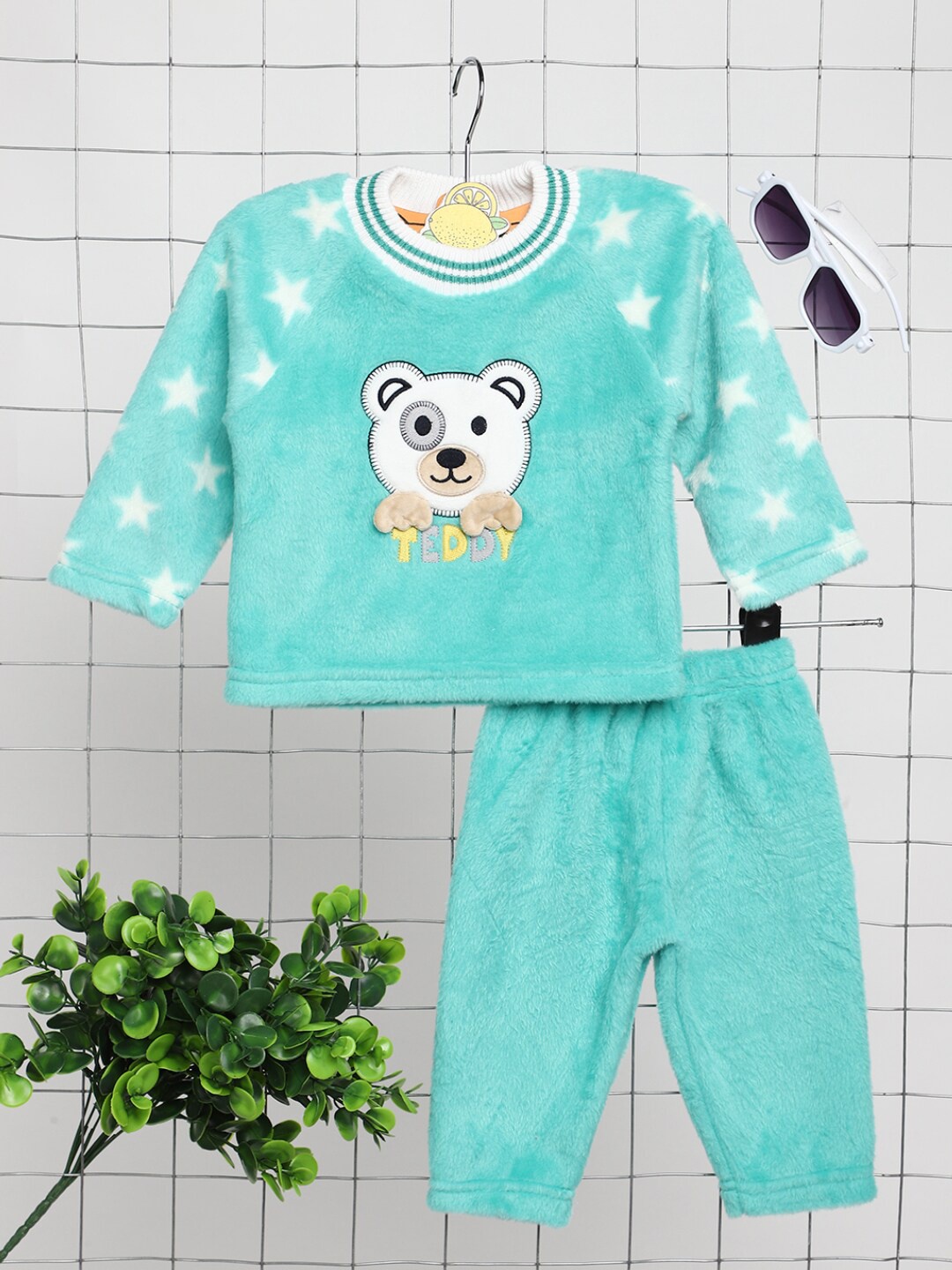 

V-Mart Kids Printed Pure Cotton T-shirt with Pyjamas, Green