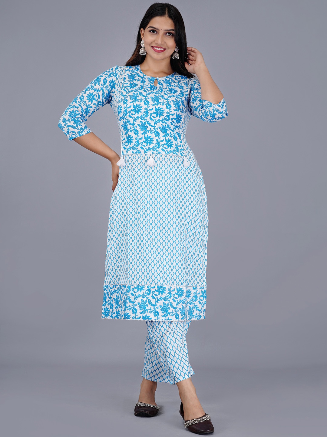 

AAYUMI Floral Printed Regular Pure Cotton Kurta with Trousers, White