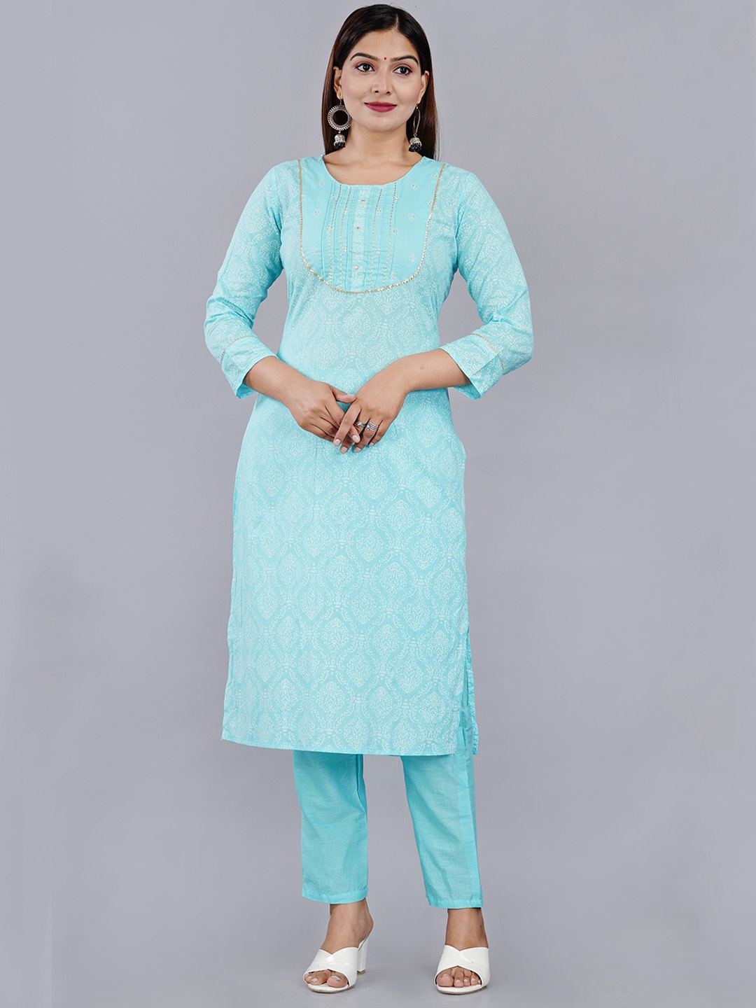

AAYUMI Ethnic Motifs Printed Regular Kurta with Trousers, Blue